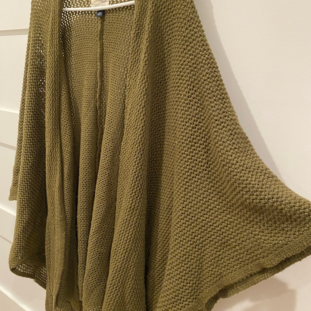 Universal Thread Women's vest